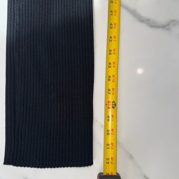 Naked Wardrobe Snatched V-Neck Long Sleeve Midi Dress - Picture 4 of 4